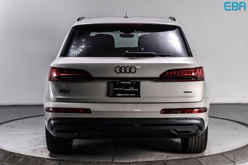 Vicuna Beige Metallic 2023 Audi Q7 45 Premium Plus