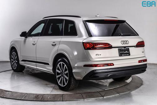 Vicuna Beige Metallic 2023 Audi Q7 45 Premium Plus