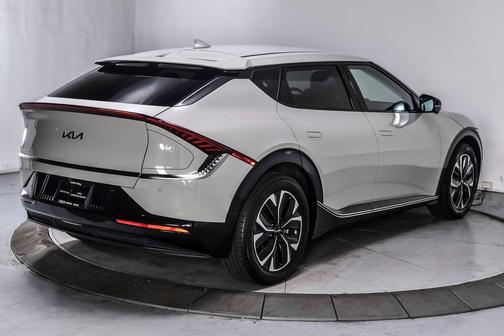 Glacier 2024 Kia EV6 Wind