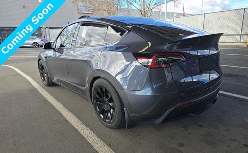 2022 Tesla Model Y Long Range Dual Motor All-Wheel Drive