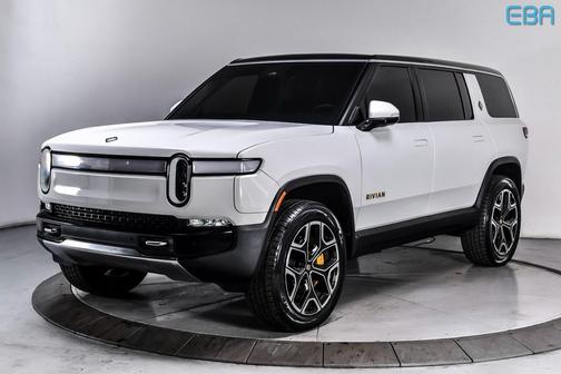 2023 Rivian R1S Adventure
