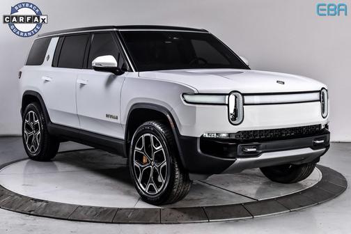 2023 Rivian R1S Adventure