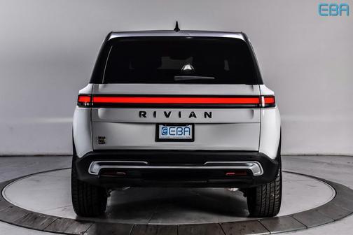 2023 Rivian R1S Adventure