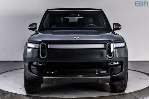 2024 Rivian R1S Adventure