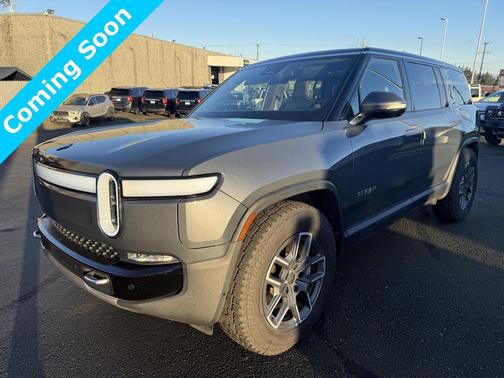 2024 Rivian R1S Adventure