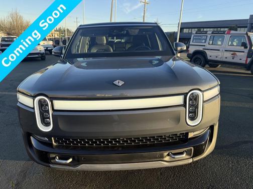 2024 Rivian R1S Adventure