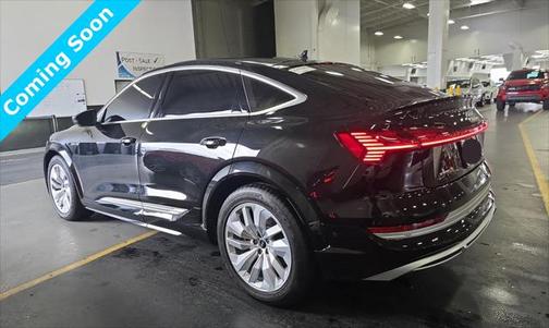 2022 Audi e-tron S Prestige