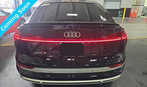 2022 Audi e-tron S Prestige