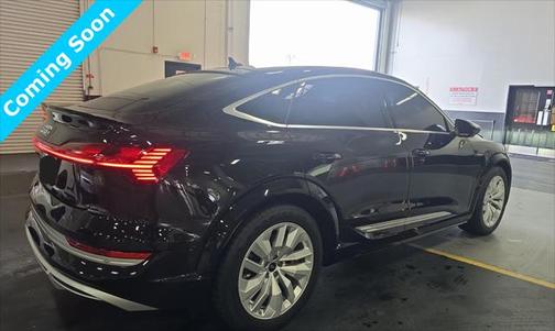 2022 Audi e-tron S Prestige