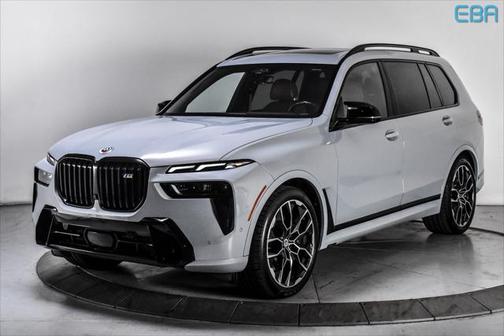 2023 BMW X7 M60i