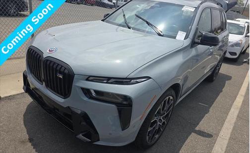 2023 BMW X7 M60i