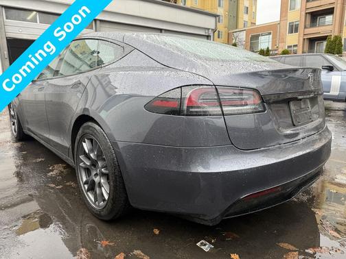 2022 Tesla Model S Base
