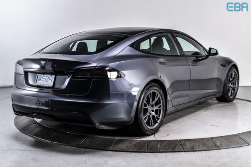 2022 Tesla Model S Base