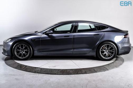 2022 Tesla Model S Base