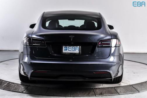 2022 Tesla Model S Base