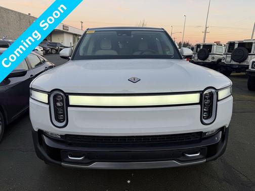 2023 Rivian R1S Adventure