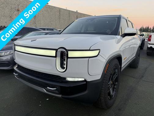 2023 Rivian R1S Adventure