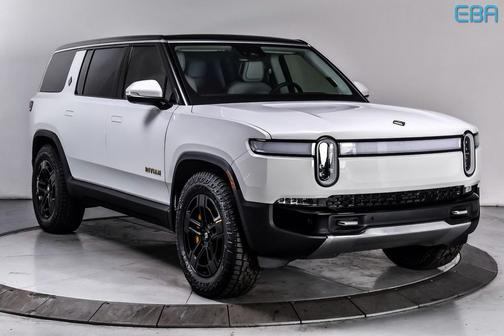 2023 Rivian R1S Adventure