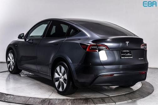 2024 Tesla Model Y Long Range Dual Motor All-Wheel Drive