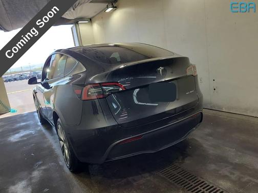 2024 Tesla Model Y Long Range Dual Motor All-Wheel Drive