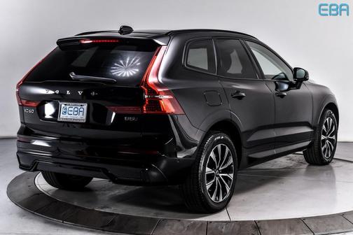 2025 Volvo XC60 B5 Plus