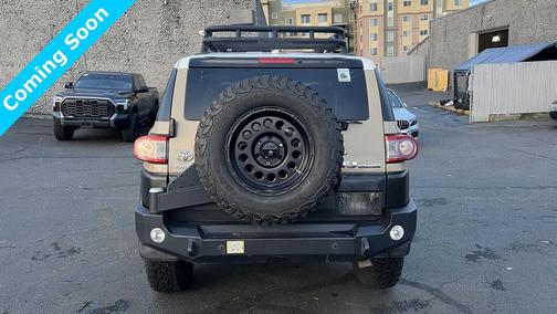 2013 Toyota FJ Cruiser Base