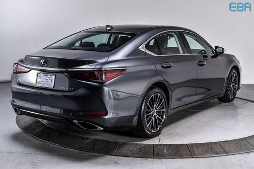 2022 Lexus ES 350 Base