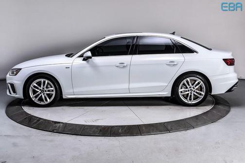 2022 Audi A4 45 S line Premium Plus