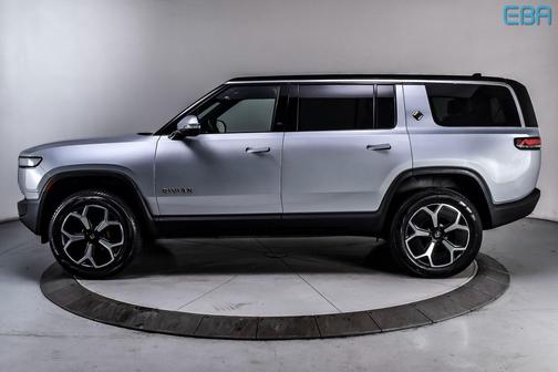 2023 Rivian R1S Adventure