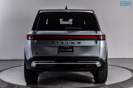 2023 Rivian R1S Adventure