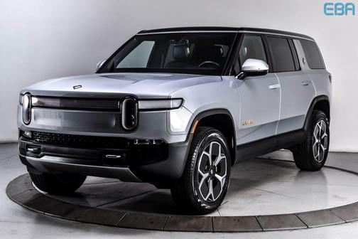 2023 Rivian R1S Adventure
