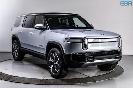 2023 Rivian R1S Adventure