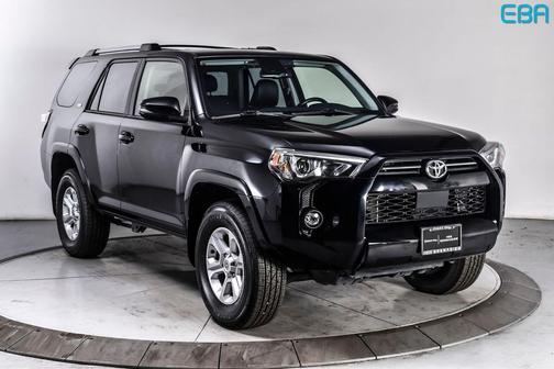 Midnight Black Metallic 2024 Toyota 4Runner SR5 Premium