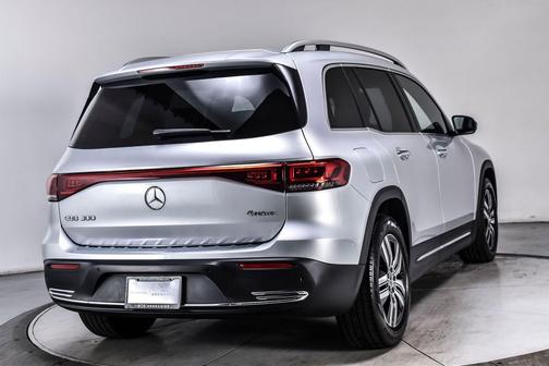 Iridium Silver Metallic 2023 Mercedes-Benz EQB 300 4MATIC