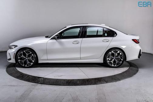2025 BMW 330 xDrive