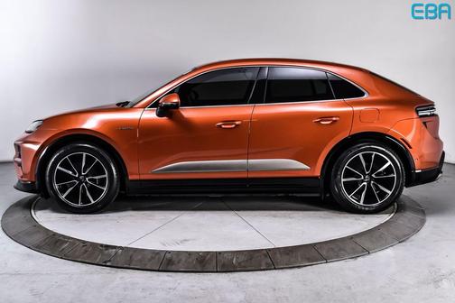 Papaya Metallic 2024 Porsche Macan Macan Electric Turbo