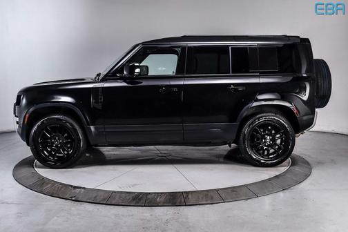 2025 Land Rover Defender 110 P300