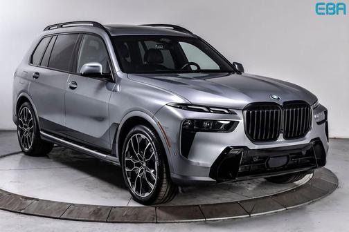 Skyscraper Grey Metallic 2023 BMW X7 xDrive40i