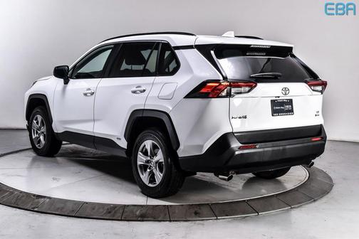 2025 Toyota RAV4 Hybrid LE