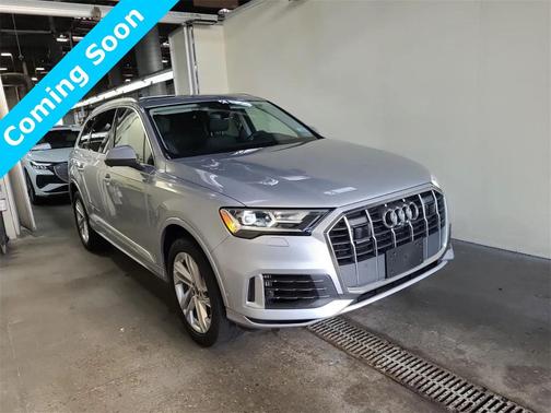 2022 Audi Q7 55 Premium Plus
