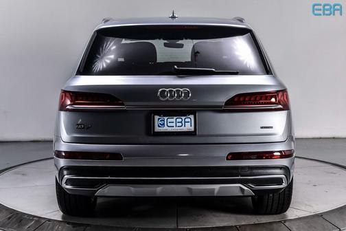 2022 Audi Q7 55 Premium Plus