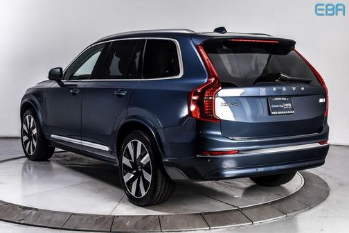 2023 Volvo XC90 Recharge Plug-In Hybrid T8 Ultimate 6-Seater