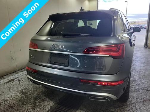 2022 Audi Q5 45 S line Premium Plus