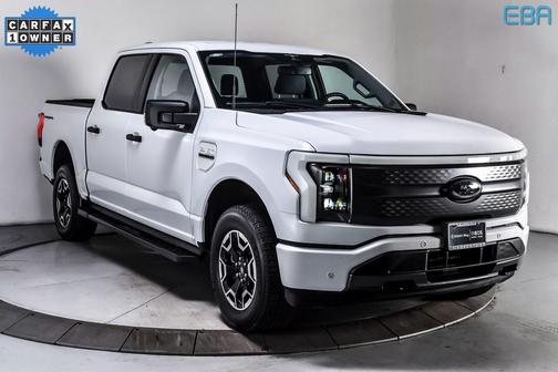 2023 Ford F-150 Lightning XLT