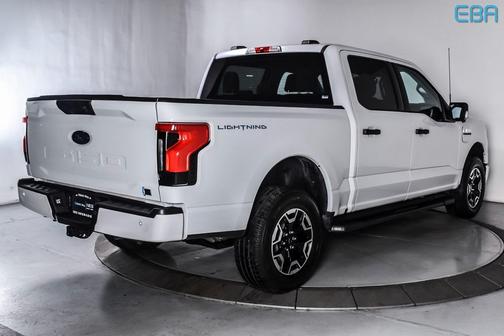 2023 Ford F-150 Lightning XLT