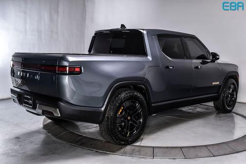 2022 Rivian R1T Adventure