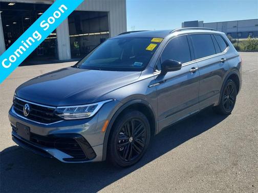 2022 Volkswagen Tiguan 2.0T SE R-Line Black 4MOTION