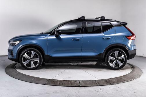 Fjord Blue Metallic 2023 Volvo XC40 Recharge Pure Electric Twin Plus