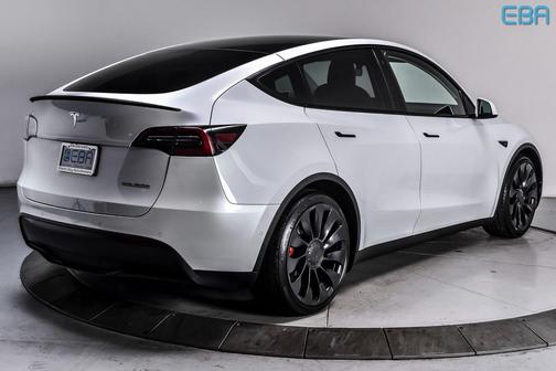 2022 Tesla Model Y Performance Dual Motor All-Wheel Drive