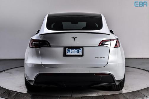2022 Tesla Model Y Performance Dual Motor All-Wheel Drive